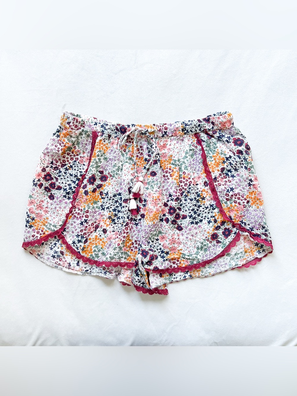 Cynthia Rowley Textured Multicolor Floral Pajama Shorts - Medium